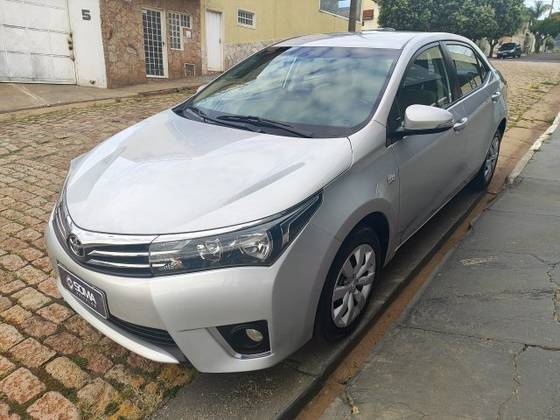 TOYOTA COROLLA 2016