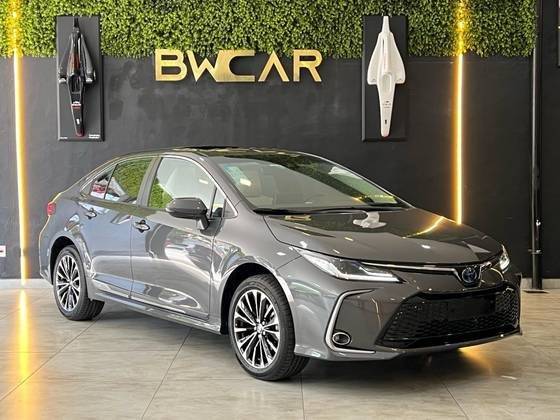TOYOTA COROLLA 2025