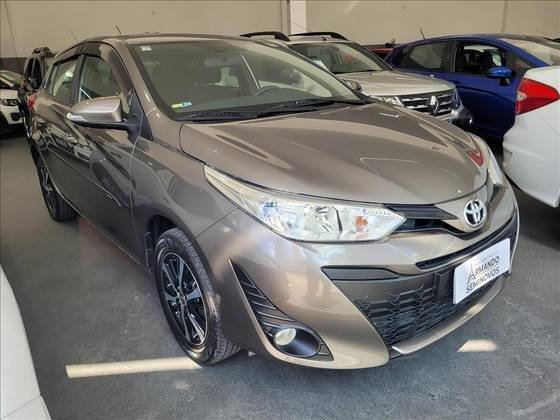 TOYOTA YARIS 2020