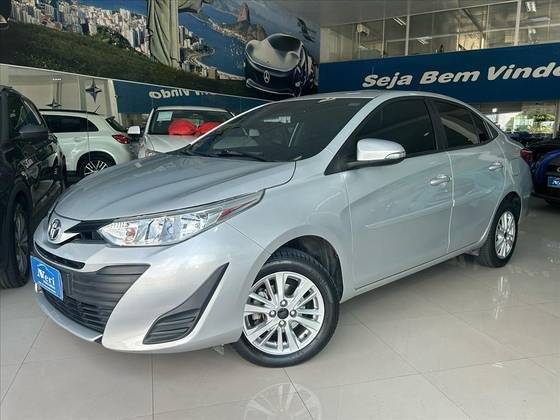 TOYOTA YARIS 2021