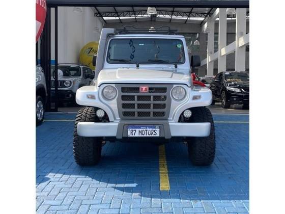 TROLLER T4 2013
