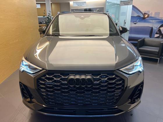 AUDI Q3 2025