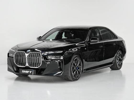 BMW i7 2024
