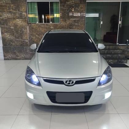 HYUNDAI I30 2010
