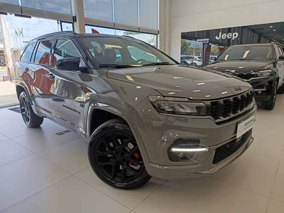 JEEP COMMANDER 2025