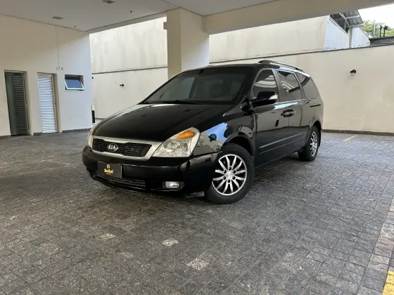 KIA CARNIVAL 2013