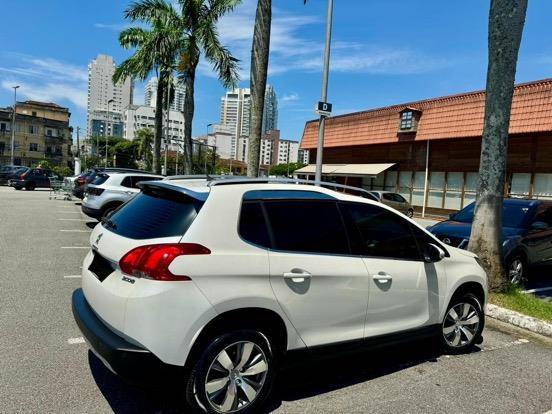 PEUGEOT 2008 2016