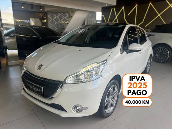 PEUGEOT 208 2014