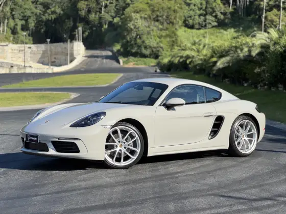 PORSCHE 718 2024