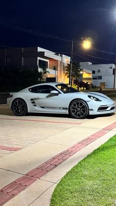 PORSCHE 718 2023