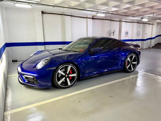 PORSCHE 911 2023