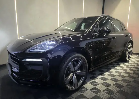 PORSCHE MACAN 2025