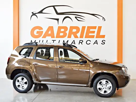 RENAULT DUSTER 2017