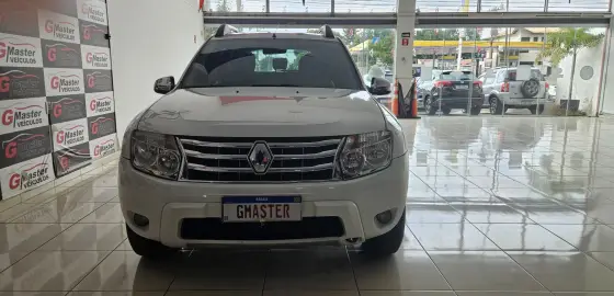RENAULT DUSTER 2015