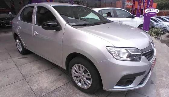 RENAULT LOGAN 2024