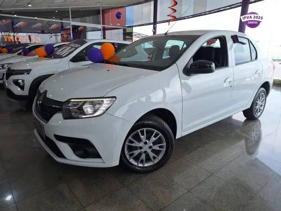 RENAULT LOGAN 2024