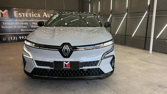 RENAULT MEGANE 2024