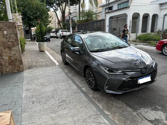 TOYOTA COROLLA 2025
