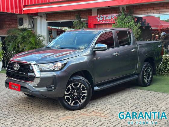 TOYOTA HILUX 2022