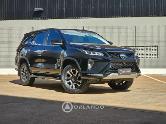 TOYOTA HILUX SW4 2022