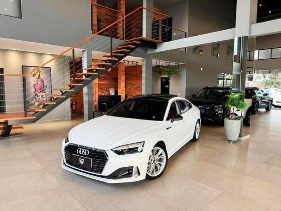 AUDI A5 2021