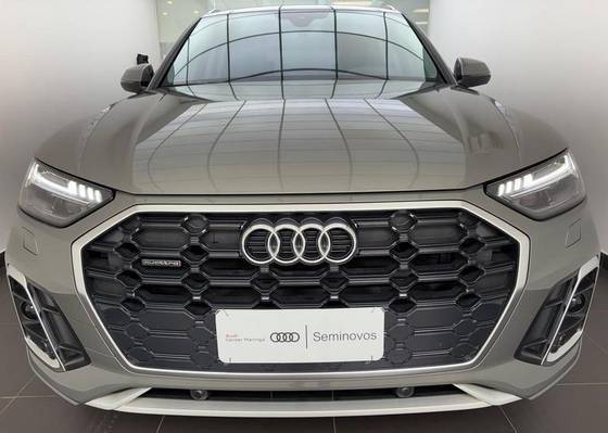 AUDI Q5 2024