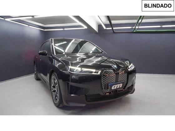 BMW iX 2023