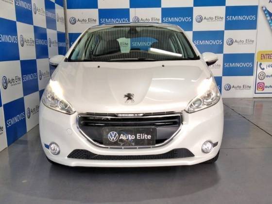 PEUGEOT 208 2014
