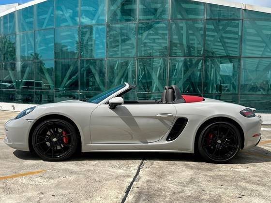 PORSCHE 718 2021
