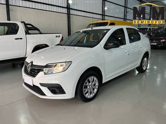 RENAULT LOGAN 2024