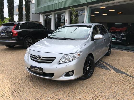 TOYOTA COROLLA 2010