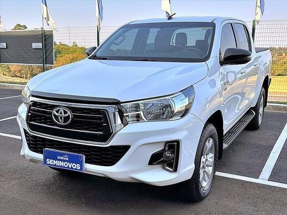 TOYOTA HILUX 2019