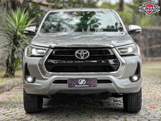 TOYOTA HILUX 2016
