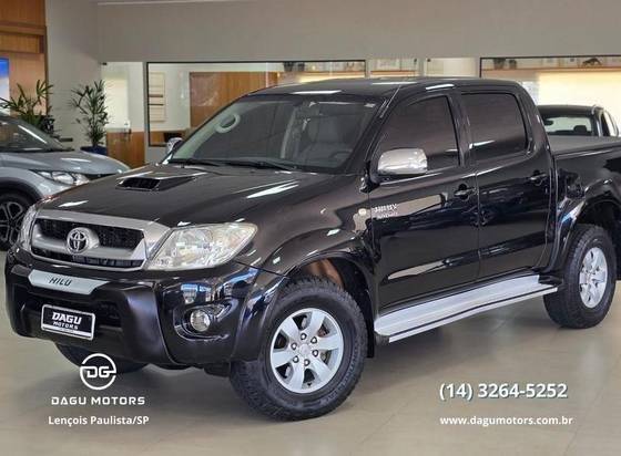 TOYOTA HILUX 2011