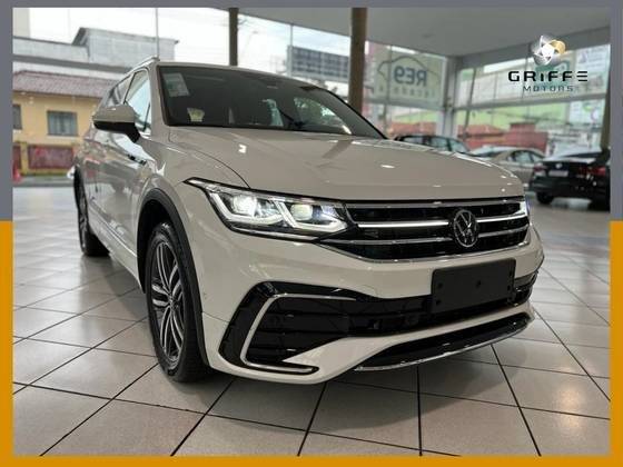 VOLKSWAGEN TIGUAN 2024