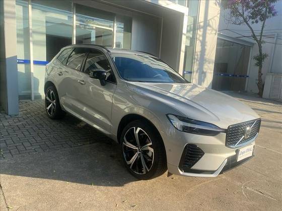 VOLVO XC60 2023