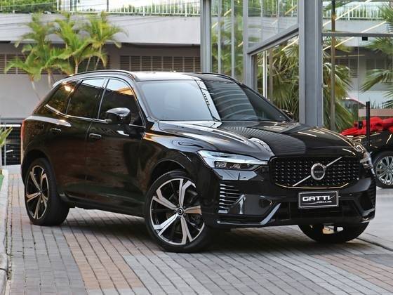 VOLVO XC60 2024