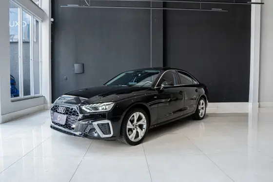 AUDI A4 2022