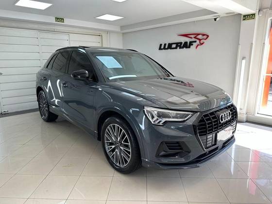 AUDI Q3 2021