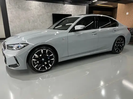 BMW 320i 2025