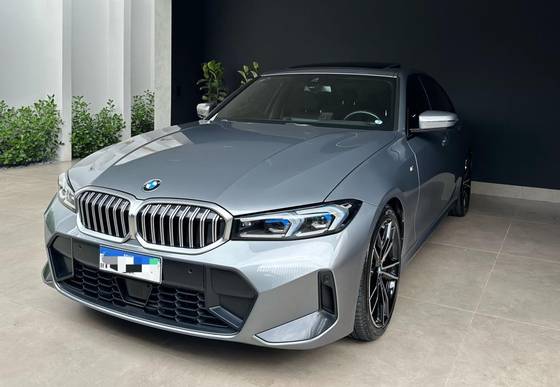 BMW 320i 2023