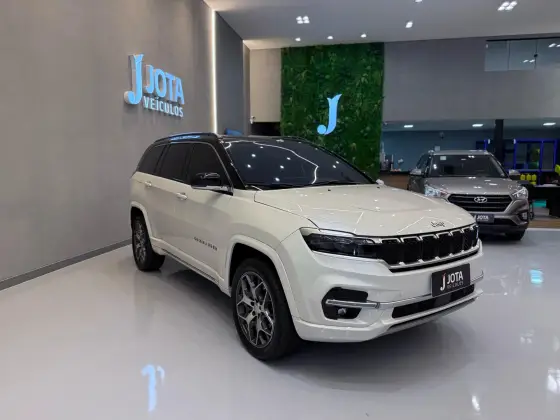 JEEP COMMANDER 2022
