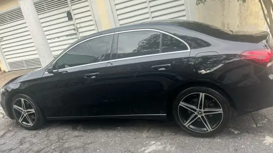 MERCEDES-BENZ A 200 2020