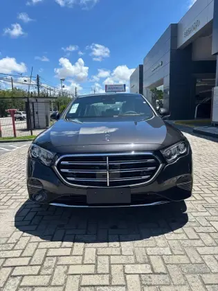 MERCEDES-BENZ E 300 2025