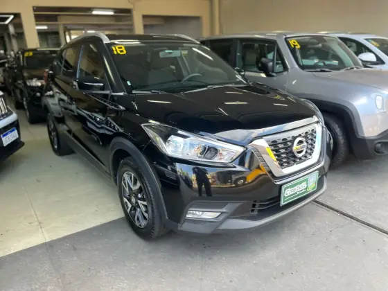 NISSAN KICKS 2018