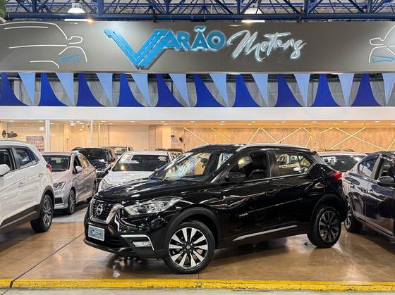 NISSAN KICKS 2017