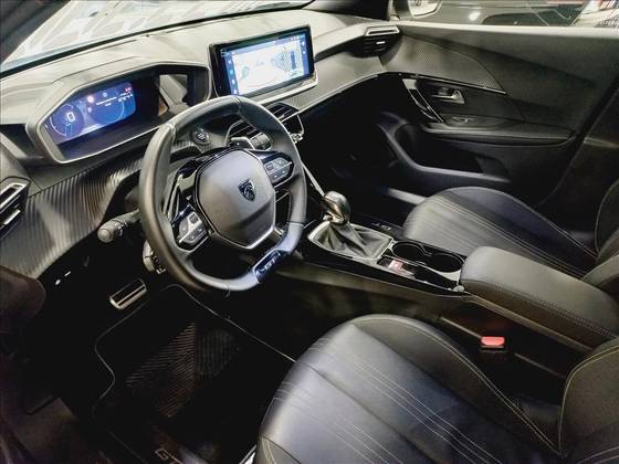PEUGEOT 2008 2025
