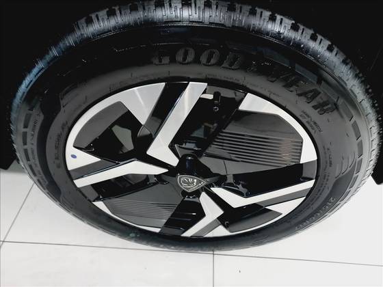 PEUGEOT 2008 2025