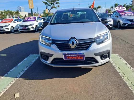 RENAULT LOGAN 2024