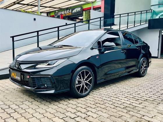 TOYOTA COROLLA 2025
